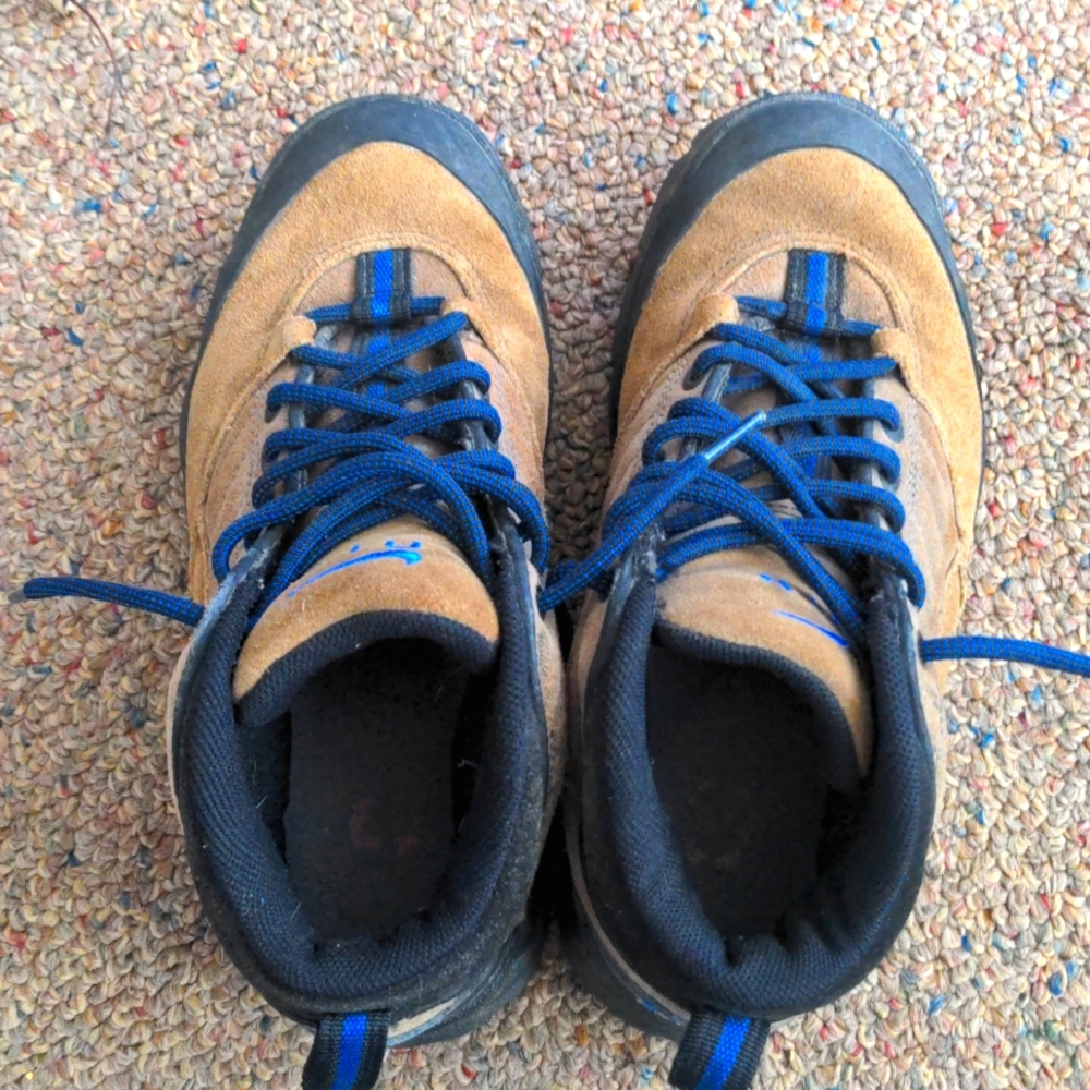 Nike ACG Hiking Boots